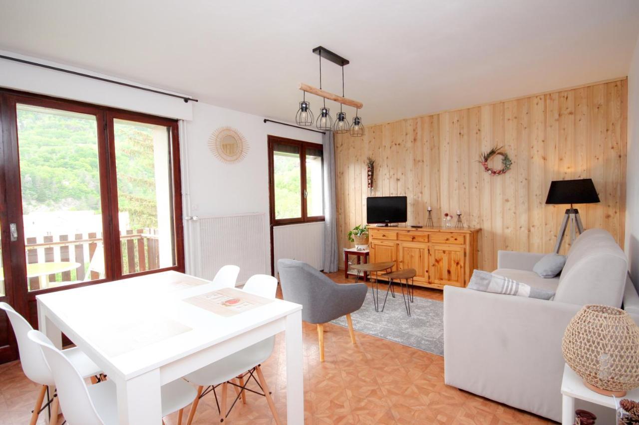 Coquet Appartement Type 2 De 56 M² En Centre Ville Briançon Екстериор снимка