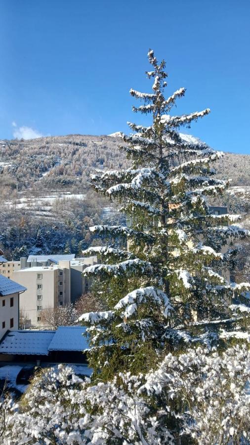 Coquet Appartement Type 2 De 56 M² En Centre Ville Briançon Екстериор снимка